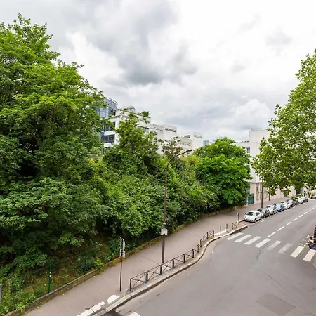 Bright - 2p - Beaugrenelle-eiffel Tower